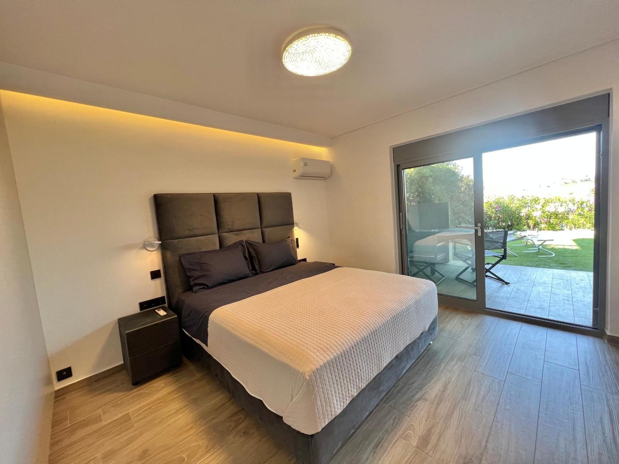 Sounio - Waterfront Luxury Spa Villa Pounta Zeza 170 Sqm On Private Beach Kaap Soenion Buitenkant foto